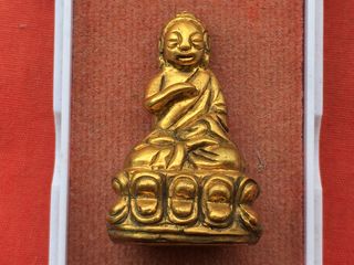พระกริ่งจีนนอก เนื้อทอง