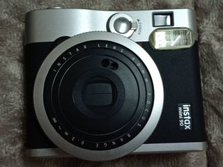 กล้องโพลารอยด์ instax mini90