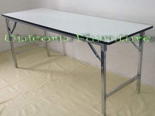 โต๊ะพับ โต๊ะประชุม โต๊ะโฟเมก้า หน้าสีขาว โครงขาเหล็กพับได้