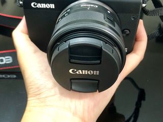 กล้องถ่ายรูป Canon EOS M100 (สีดำ)