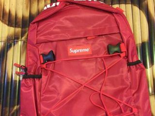 กระเป๋าเป้ Supreme แท้