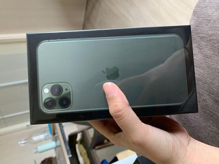 iPhone 11 Pro Max สี Midnight Green ความจุ 64GB โมเดล ฮ่องกง