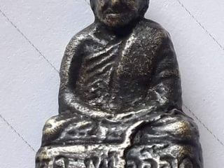 รูปหล่อรุ่นแรก หลวงพ่ออ๊อด วัดพระธาตุศาลาขาว สุพรรณบุรี