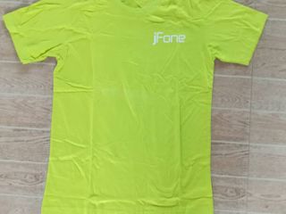 ส่งฟรี เสื้อยืดคอกลมสีเขียว Jfone ไซส์ L ของใหม่