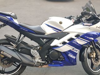 Yamaha R 15