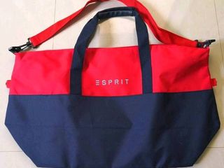 ส่งฟรี กระเป๋าเดินทางใบใหญ่แบบสะพาย Esprit ของใหม่