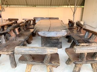 ชุดโต๊ะไม้ตะเคียน(ใต้น้ำ) พร้อมเก้าอี้ 8 ตัว