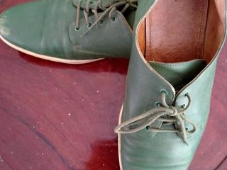 รองเท้าหนังสีเขียวขี้ม้า ของ Fred Perry แท้