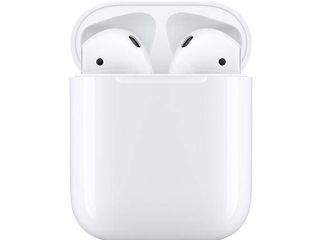 Apple AirPods with Charging Case (2019 Model) (หูฟังไร้สาย b