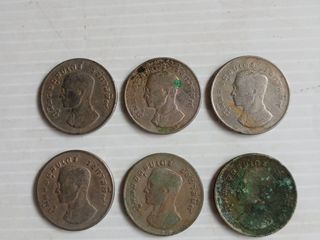 เหรียญ 5 บาท ปี 2517 จำนวน 6 เหรียญ