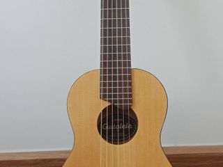 guitarlele Yamaha ( กีต้าร์เลเล่ ยามาฮ่า )