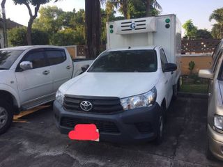 ToyotaRevo2.4 ปี2016 รถห้องเย็น ใช้น้อย13xxxกิโล ราคา499,990