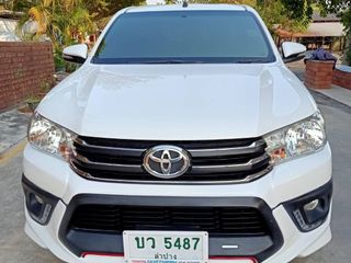 ขายรถกระบะ Toyota Hilux Revo CAE 2.4 E ปี2016