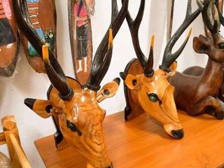 หัวกวางไม้สักทองแกะสลักแบบแขวนติดผนังราคาจัดส่งฟรีทั่วไทยตัว