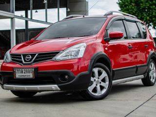 ปี 2015 Nissan Livina 1.6V X-Gear AT สีแดง โครตสวย
