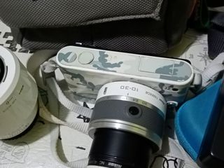 กล้องnikon J2