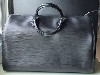 กระเป๋าเดินทาง Louis Vuitton  38 cm