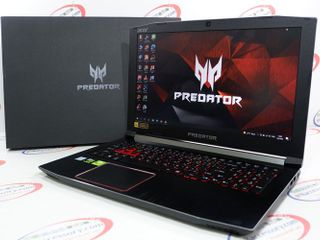 แรงสุด ยกกล่อง Gaming Acer Predator Helios 300/i7 Gen7/16G