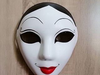 หน้ากากแฟนซีหน้ากากนางรำ