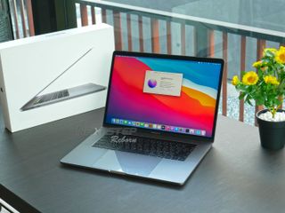 Apple MacBook Pro 15 2018 Core i9 Ram 16GB