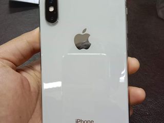 iPhone X 64 GB สีขาว