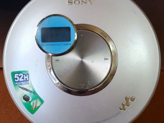 Sony D-EJ250 CD Walkman มือสอง มีตำหนิ