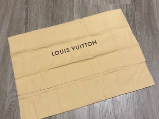 ถุงผ้า Louis Vuitton