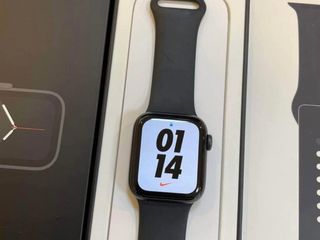 Apple watch s5 42 gps nike