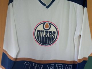 เสื้อกีฬา ฮอคกี้ ทีม Oilers ไซร์ M ทรงสวยสภาพดีby