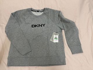 สเวตเตอร์ DKNY