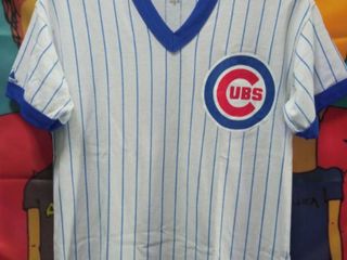 เสื้อยืดสายเบสบอล ทีม ubs majestic ไซร์ M ทรงสวยสภาพดี