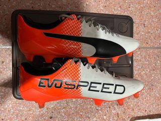 รองเท้าสตั๊ดPuma Evospeed SL