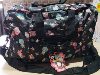 ขายกระเป๋าเดินทางแบบพับเก็บได้ยี่ห้อ Sanrio ลิขสิทธิ์แท้