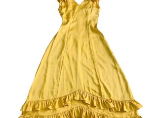 ชุดเดรสกระโปรงยาวแบรนด์ lyn around คอวีแขนกุดแต่งระบายเก๋ๆ