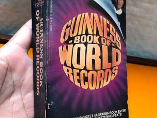 GUINNESS BOOK OF WORLD RECORDS 1985