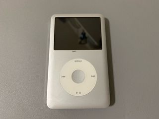 iPod classic (120 GB)