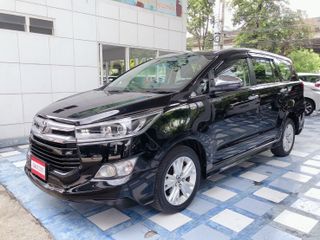 Toyota Innova 2.8V Crysta