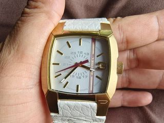 นาฬิกา diesel