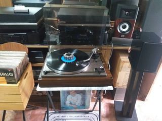 เครื่องเล่นแผ่นเสียงToshiba SX-200