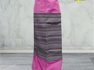 ผ้าถุงสำเร็จรูปแบบป้ายเย็บเชือกผูกเอวสีชมพู9385