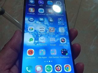 vivo  y83 สีแดงมือสองสภาพใหม่มาก แรท 6รอม 64 มีกล่อง