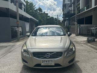Volvo S60 79,000 km Drive S ปี13 หัวเกียร์ใส 1.6L turbo