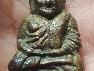 หลวงพ่อเงินเก่า