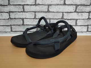 รองเท้ารัดส้น mont-bell