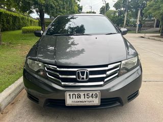 Honda city 1.5V 2013 สภาพสวย ไมล์น้อย