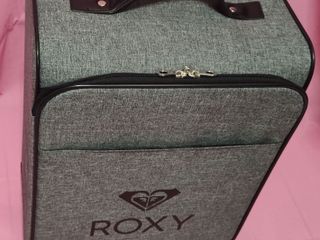 ของแท้ กระเป๋าเดินทาง ROXY SoftCase 20 นิ้ว แบบผ้า สวยหรู รา