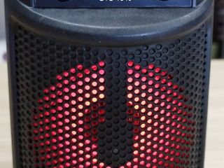 ขายลำโพงบลูทูธไร้สายแบบพกพา ไฟ LED ยี่ห้อ GREATNICE