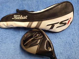 ไฮบริด 21 TITLEIST TSi-2