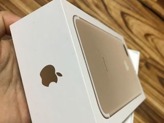 กล่องไอโฟน