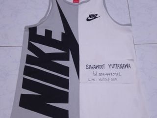 ขายเสื้อกล้ามใส่วิ่ง Nike ไซร์ S ทรงสวยสภาพใหม่